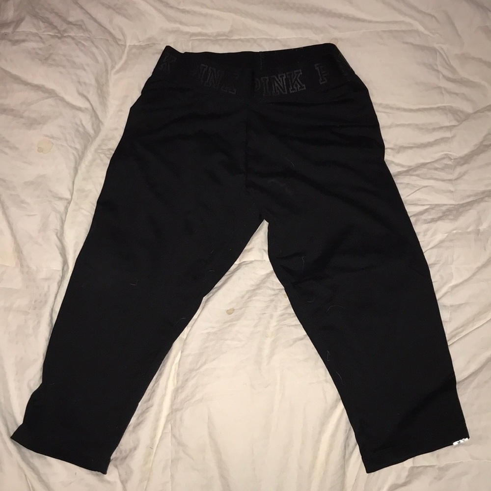 Victoria’s Secret PINK Ultimate Cropped Leggings